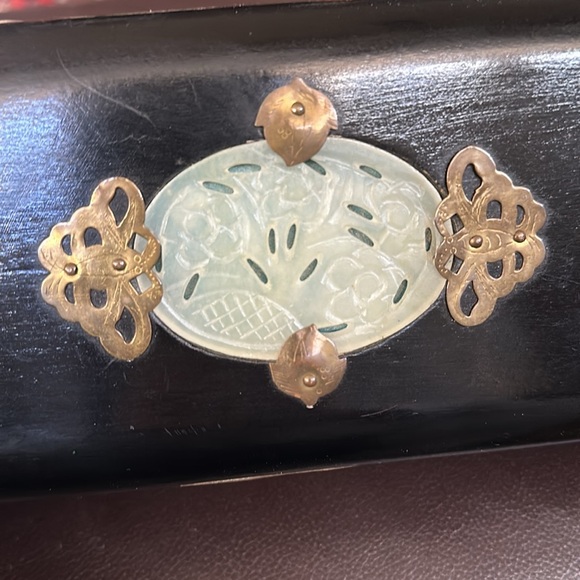 Vintage black wood and brass jewelry box - Picture 2 of 13